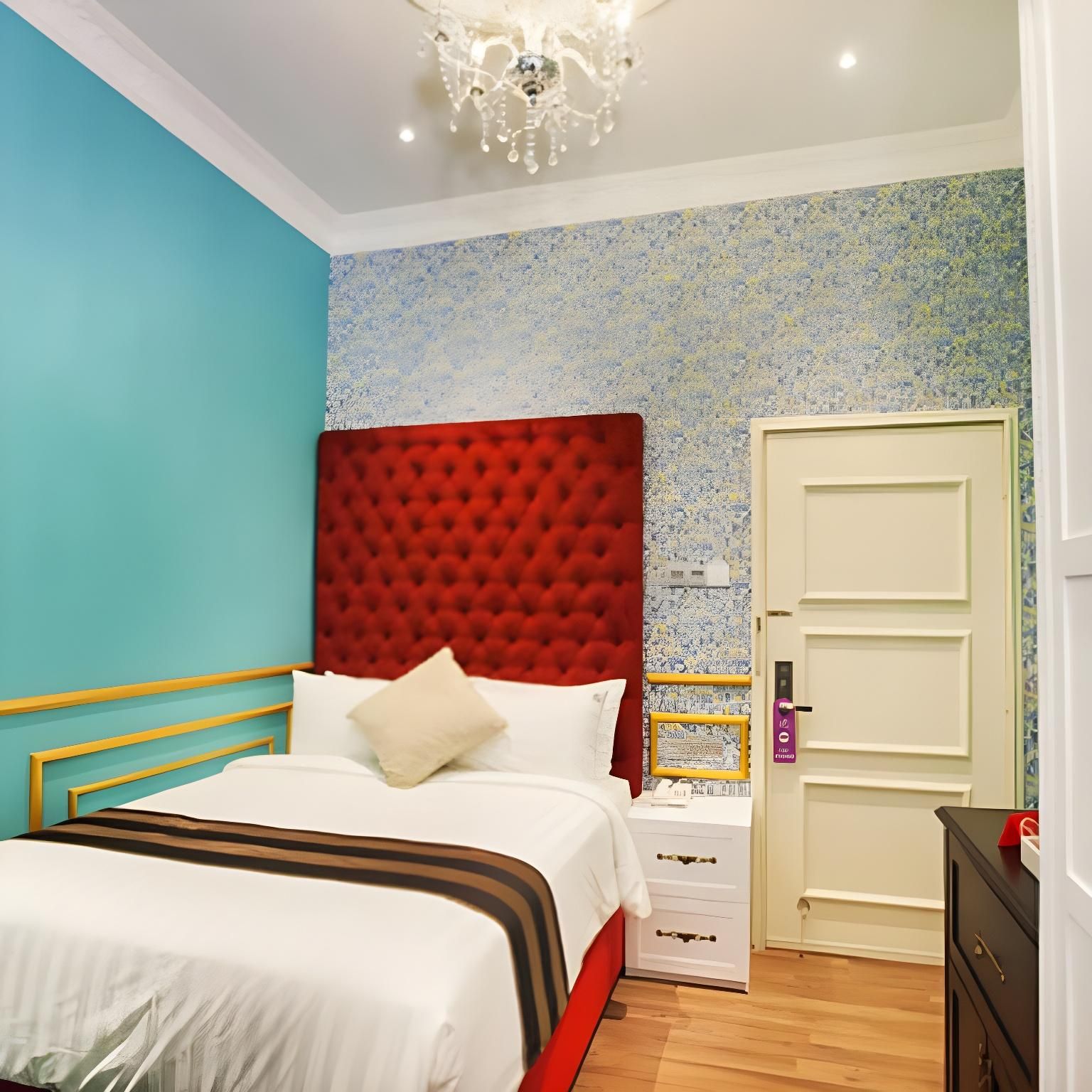 undefined Apple Heritage Hotel 9