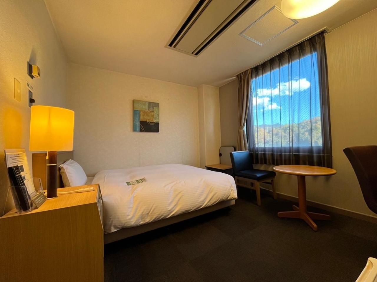 Single Room - Non-Smoking