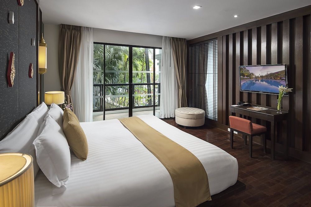 Centara Anda Dhevi Resort and Spa Krabi Family Suite, 1 King Bed, Pool View