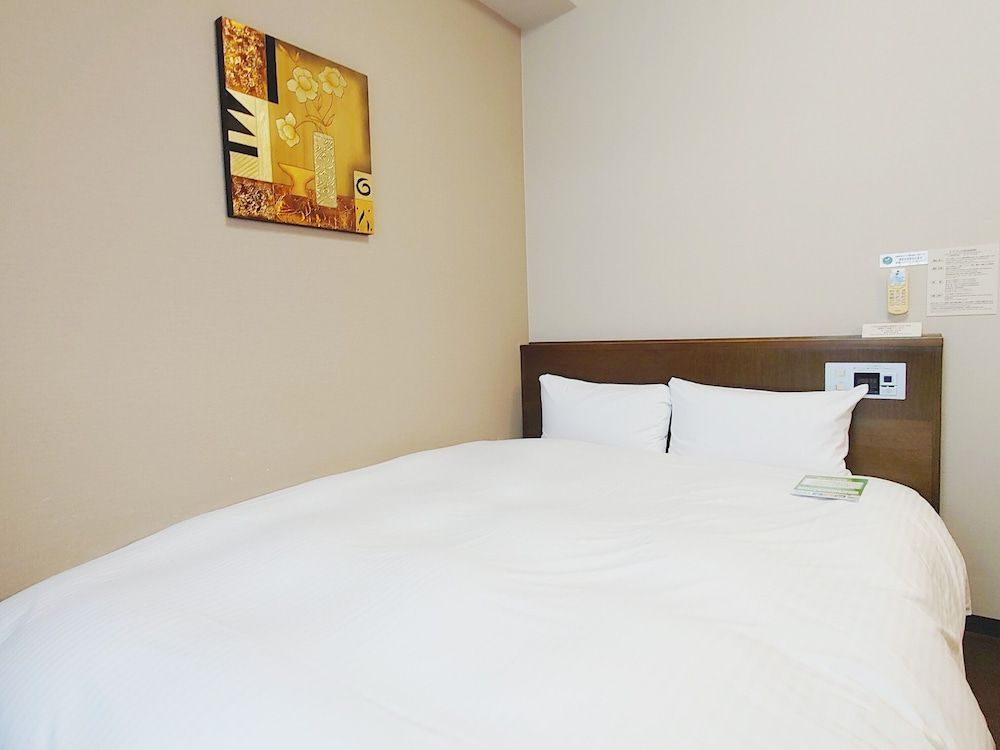 Semidouble Room, Smoking