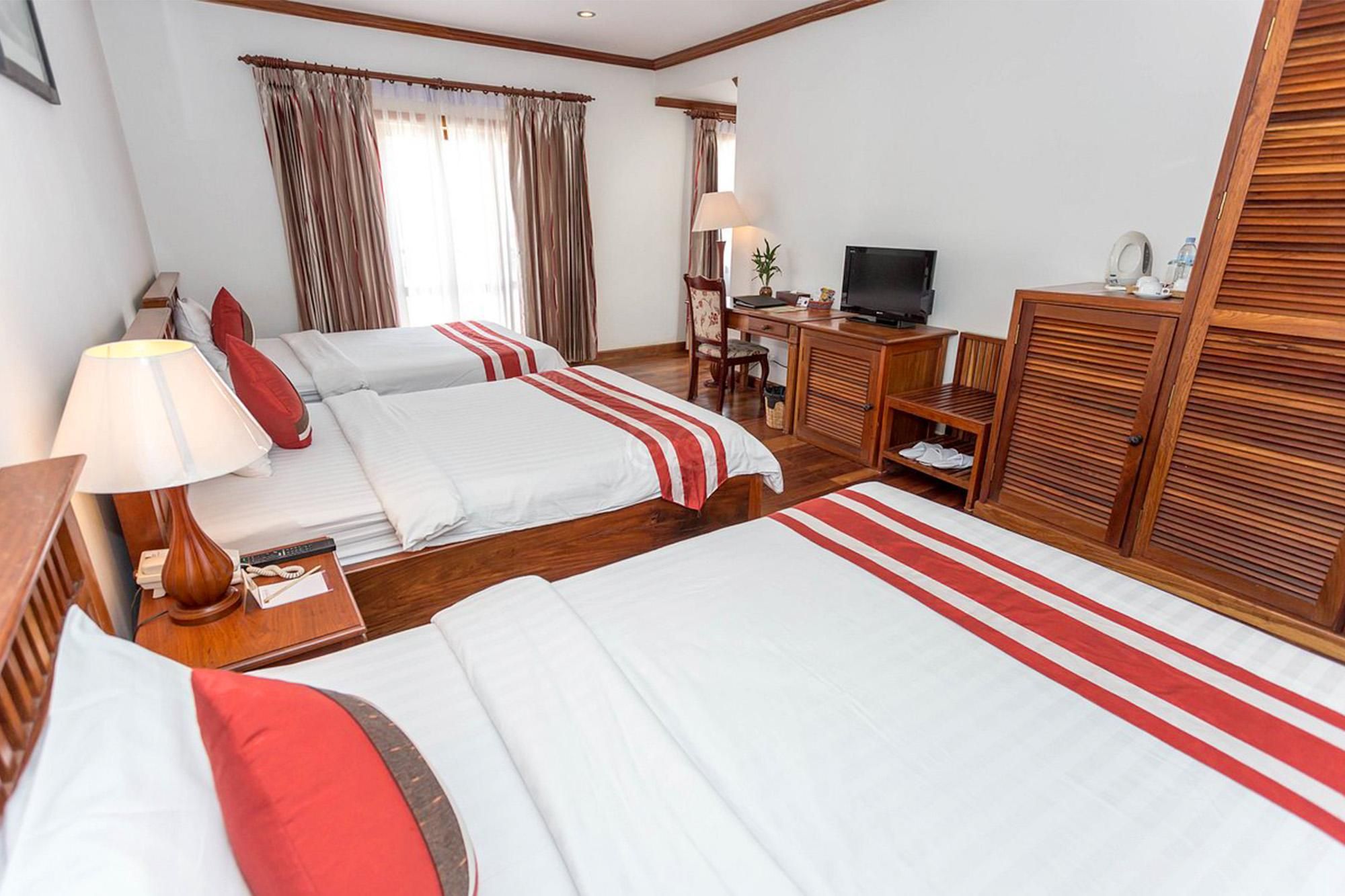 Deluxe Triple With Balcony