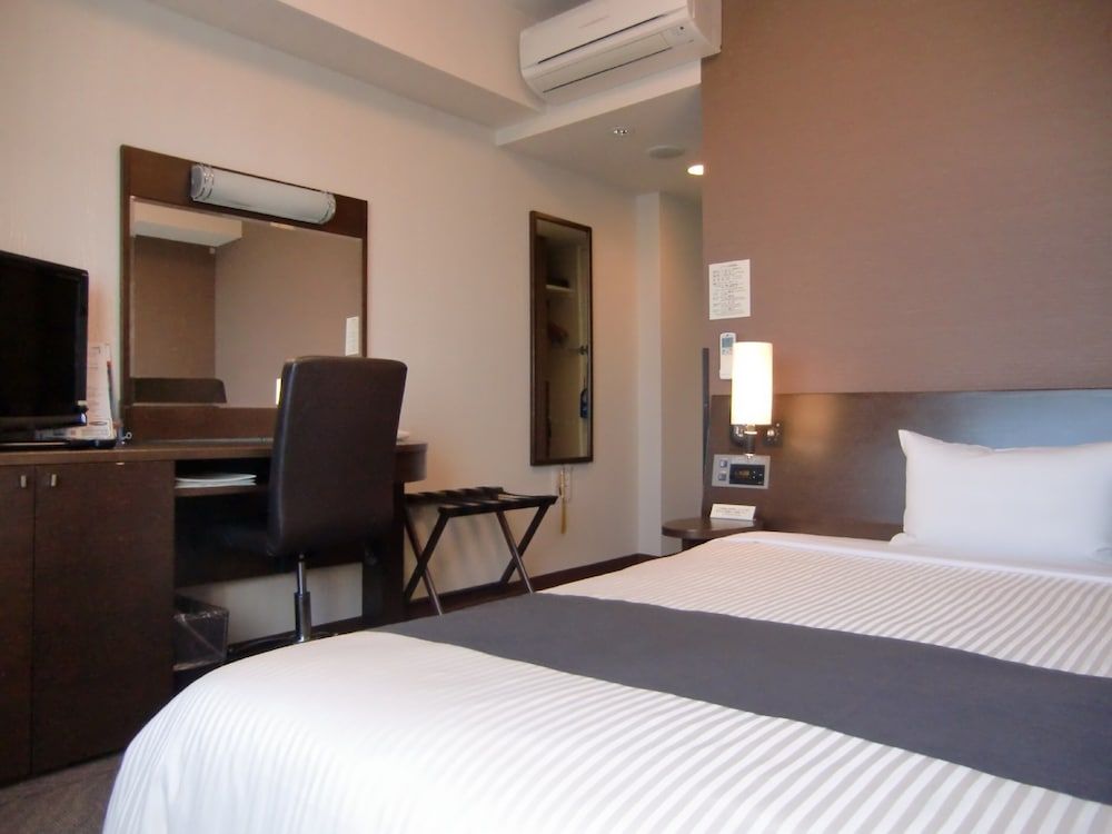 Semi-double Room, Smoking (For 2 people)
