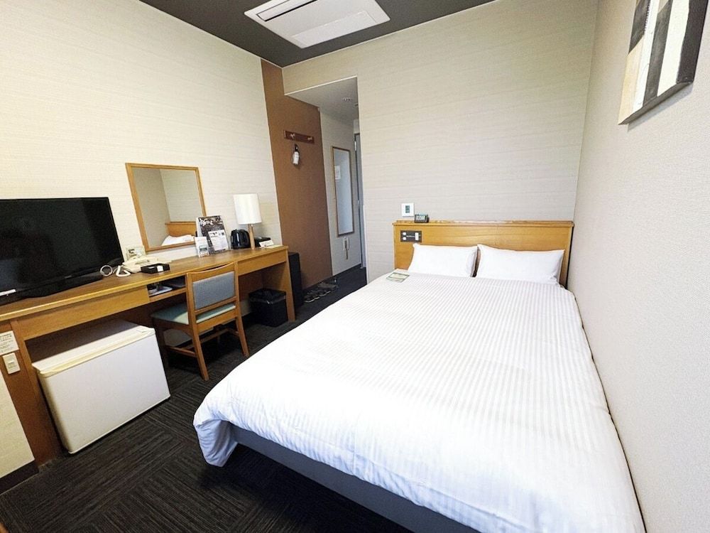 Semidouble Room, Smoking
