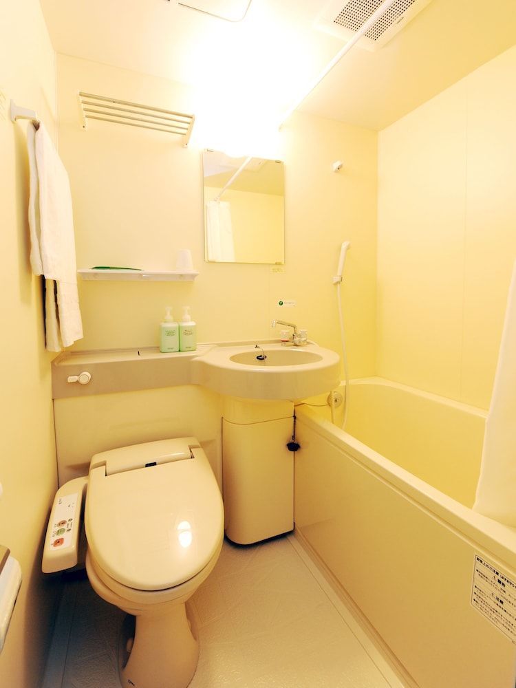 Semidouble room smoking
