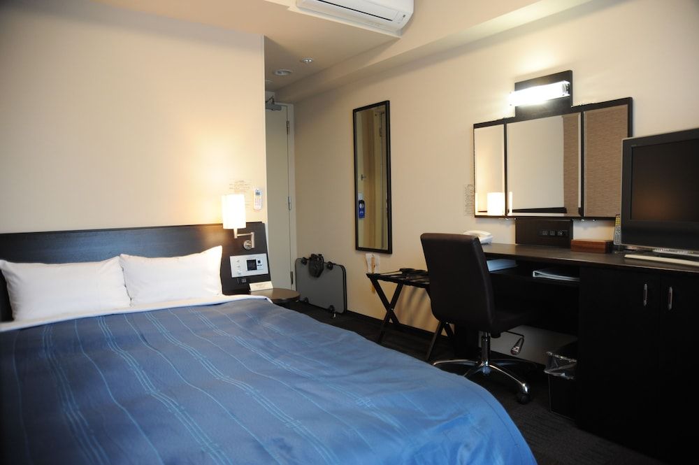 Comfort semidouble smoking room