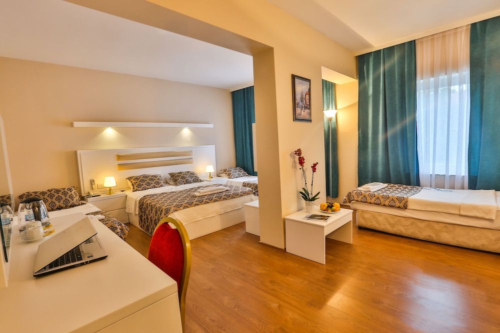 Arsen Hotel Standard Quadruple Room, 4 Bedrooms