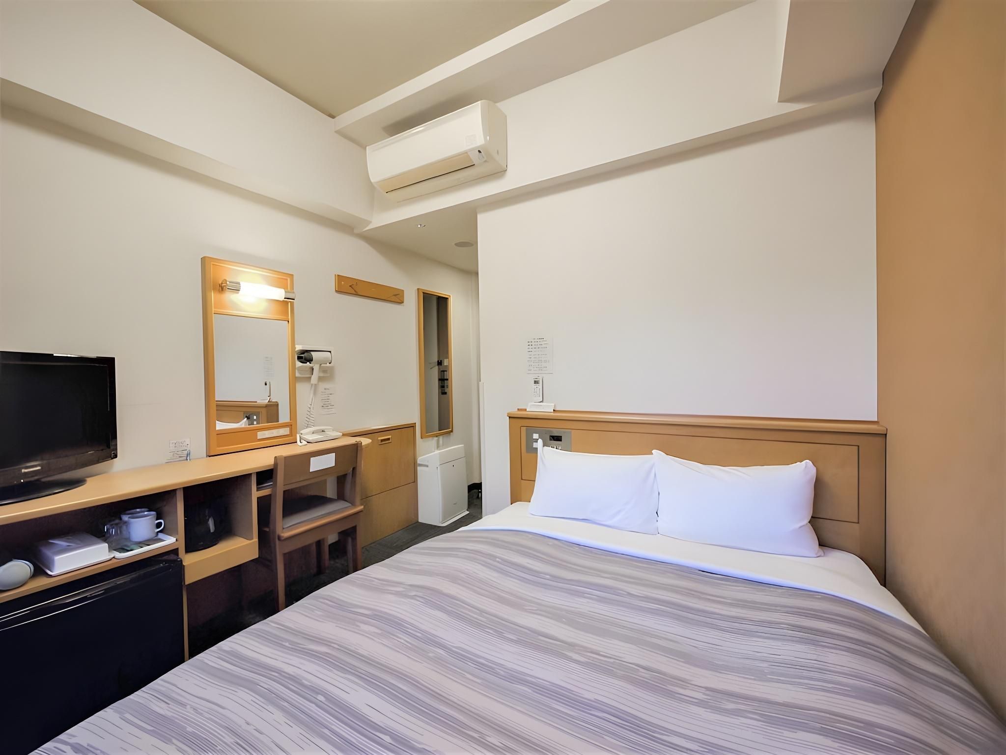Semi Double Room - Non-Smoking