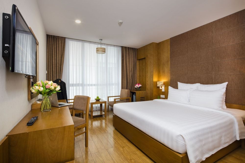 undefined Paradise Saigon Boutique Hotel & Spa 3