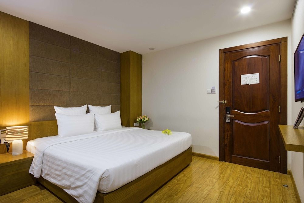 Paradise Saigon Boutique Hotel & Spa Deluxe Window Room 2