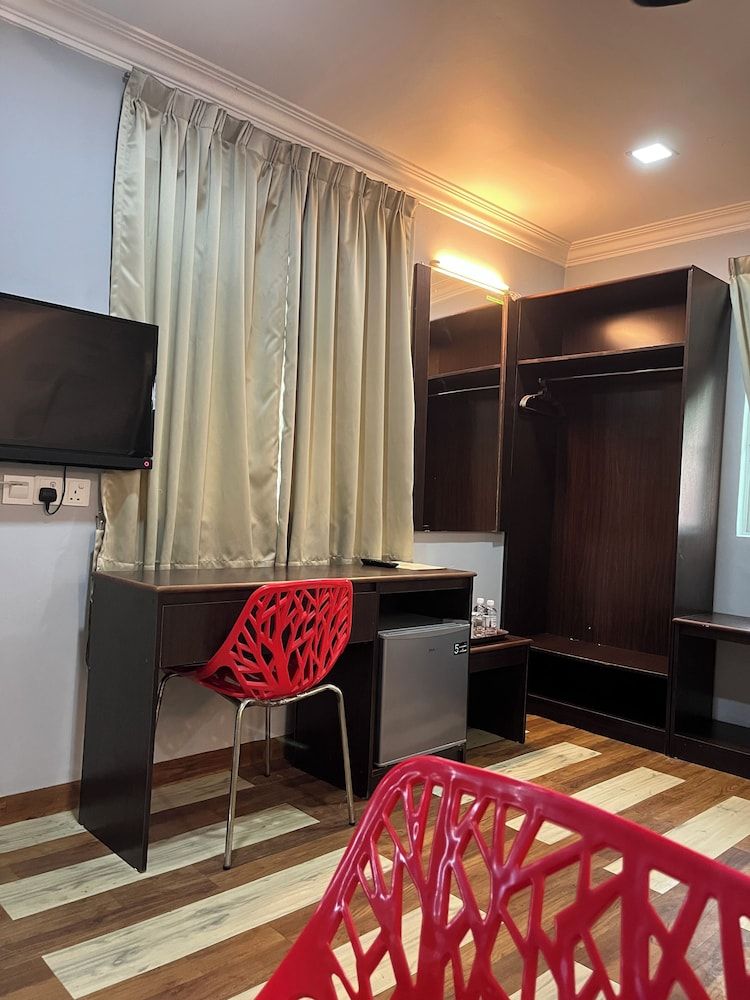 White Lodge Deluxe Terrace 9