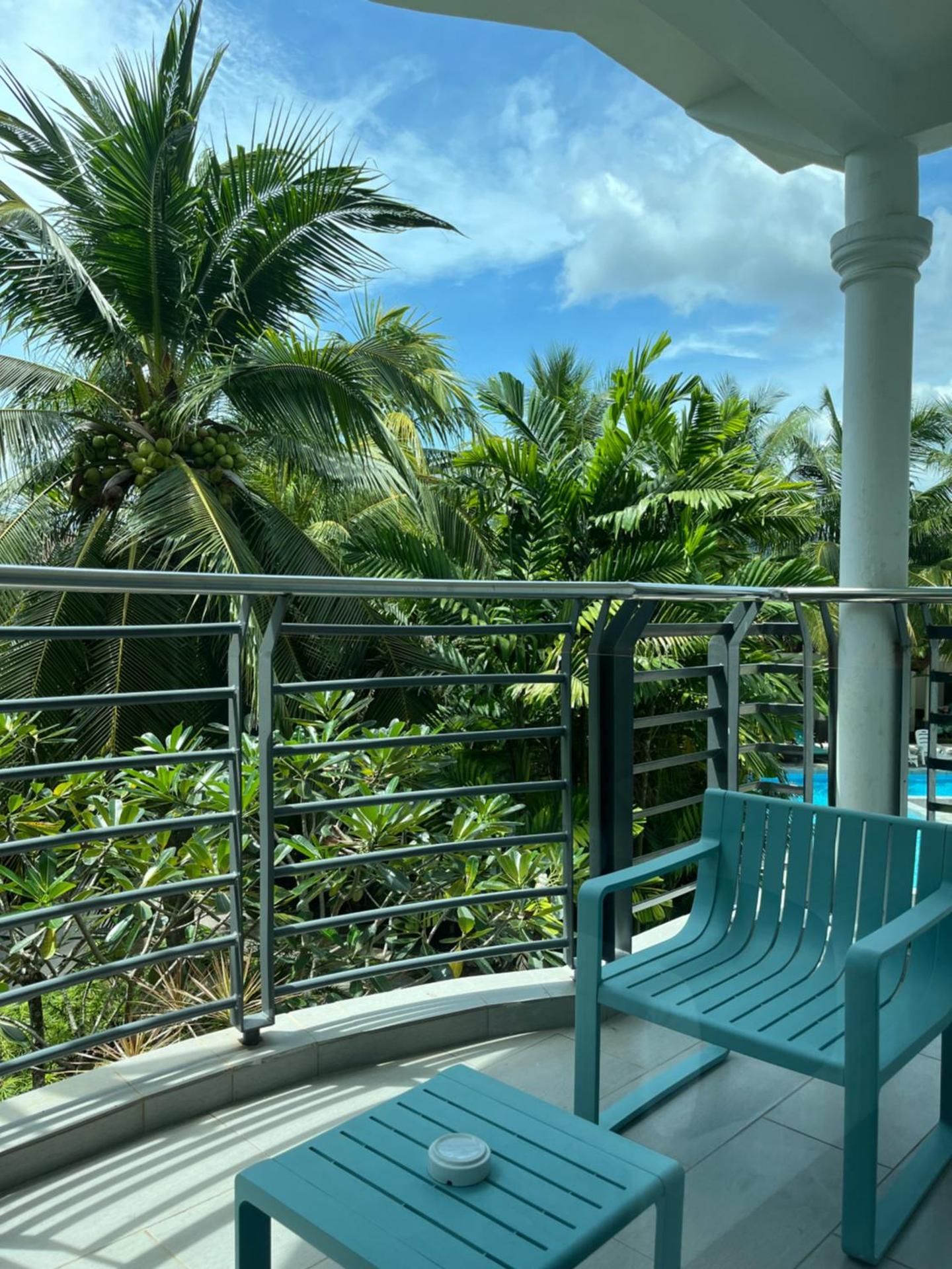 undefined White Lodge 9