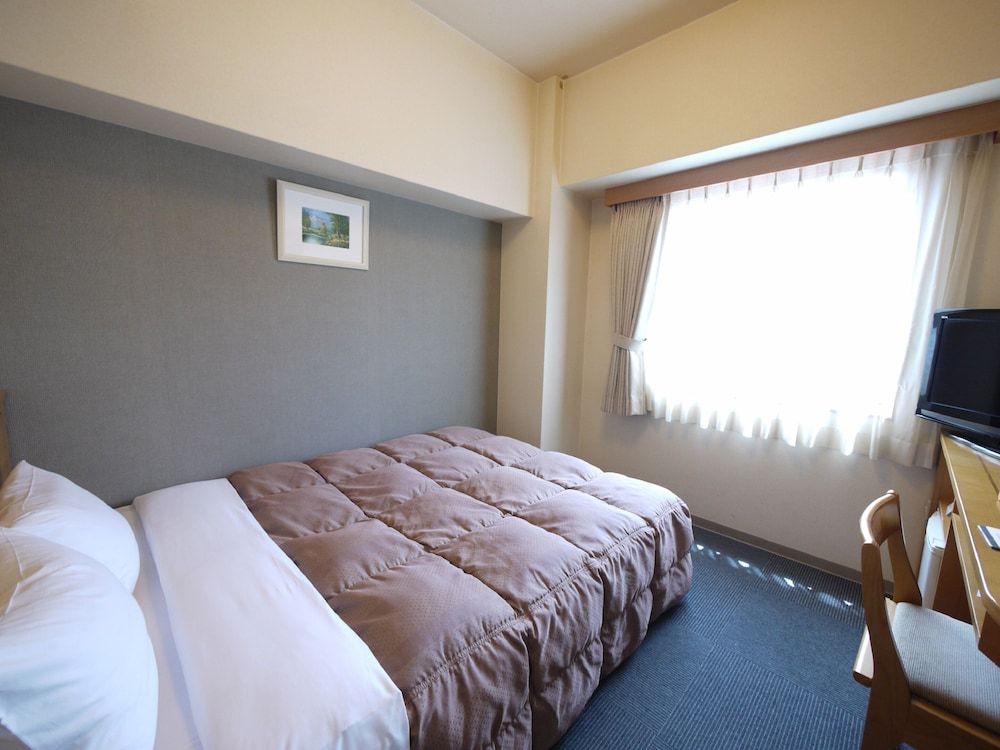 Semidouble Room, Smoking
