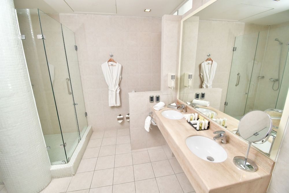 Radisson Ciudad Empresarial Santiago Presidential Suite, 1 King Bed, Non Smoking 5