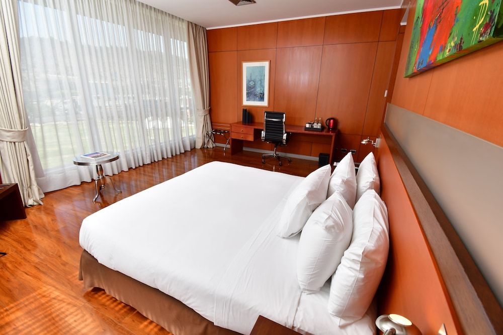 undefined Radisson Ciudad Empresarial Santiago 8