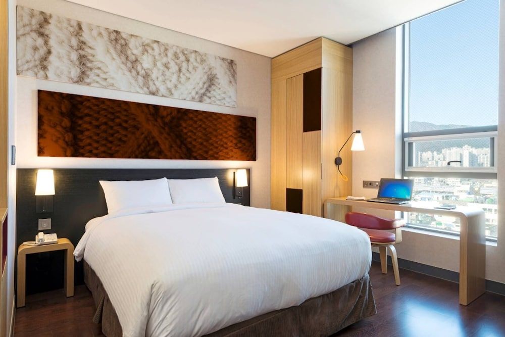 Central Seven Hotel by Kwon Busan Seomyeon Standard Double Room
