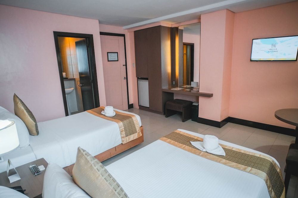 Manila Grand Opera Hotel Majestic Twin Room 7