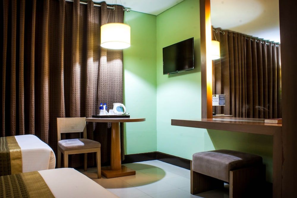 Manila Grand Opera Hotel Majestic Twin Room 9