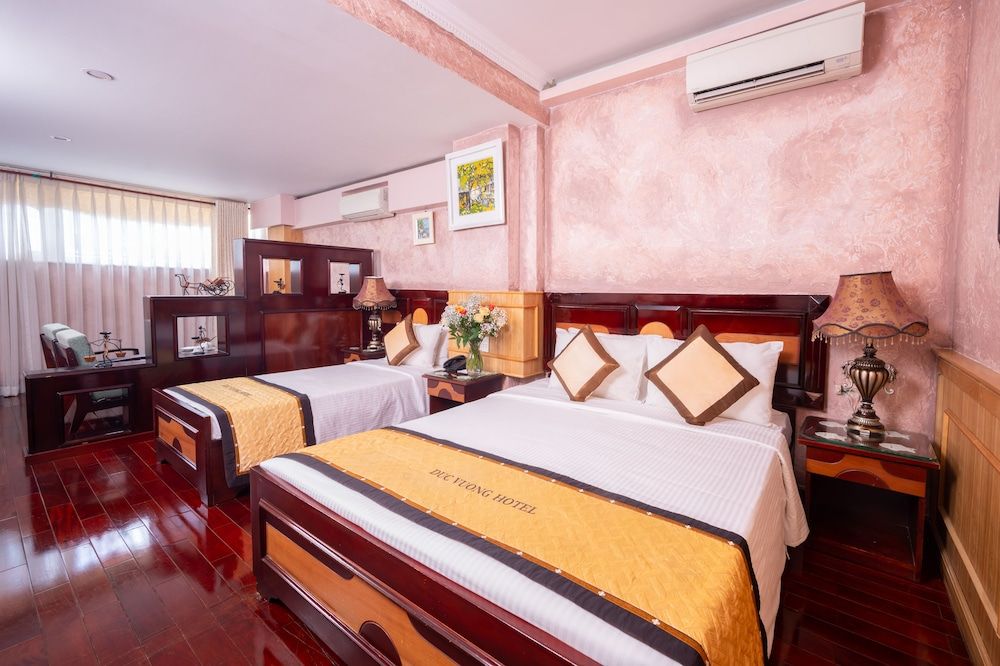 undefined Duc Vuong Saigon Hotel - Bui Vien 3