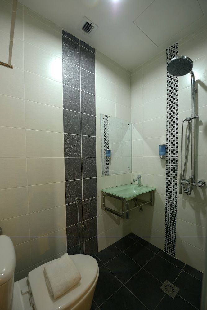 undefined Hotel Bahagia 6