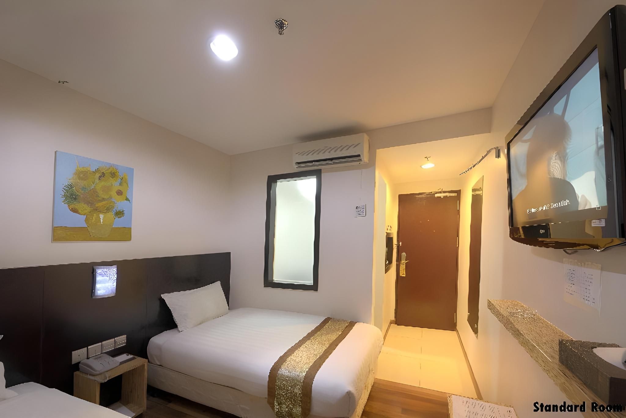 undefined Hotel Bahagia 9