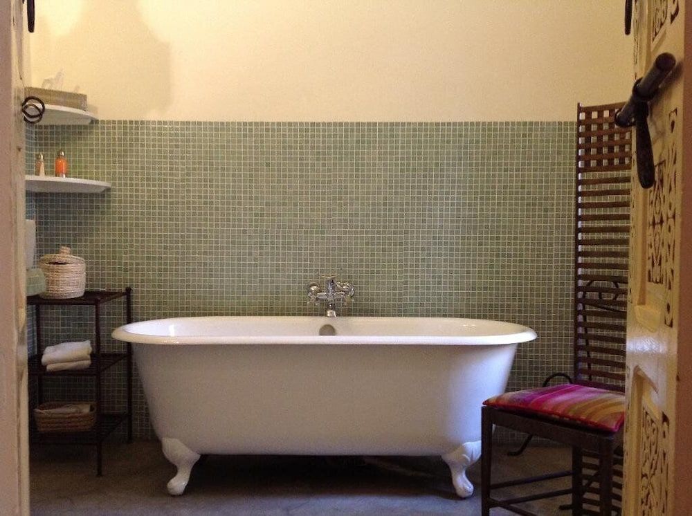 undefined Riad Nafis 8