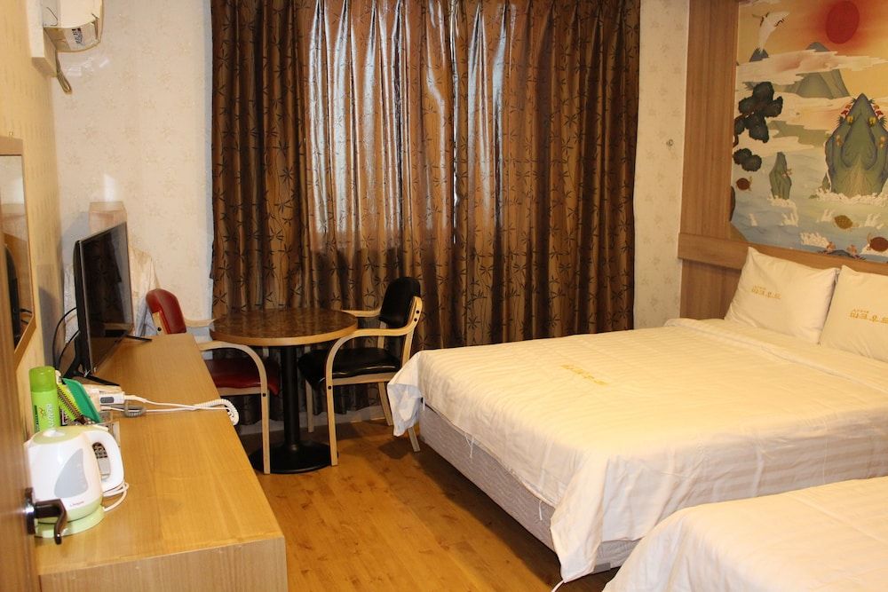 Hotel Parkwood Incheon Airport Deluxe Twin Room (for 2 persons) 2