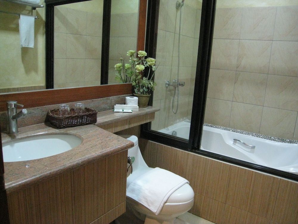 Java Hotel Executive Suite 9