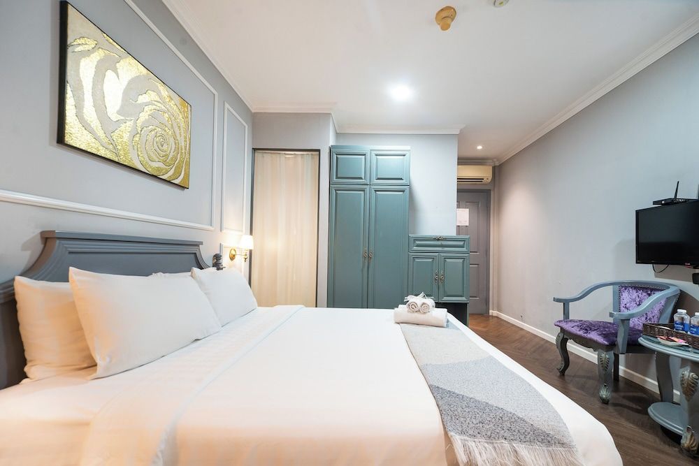 Sabina Residence - Stellar Boutique Hotel Deluxe Queen Room 4