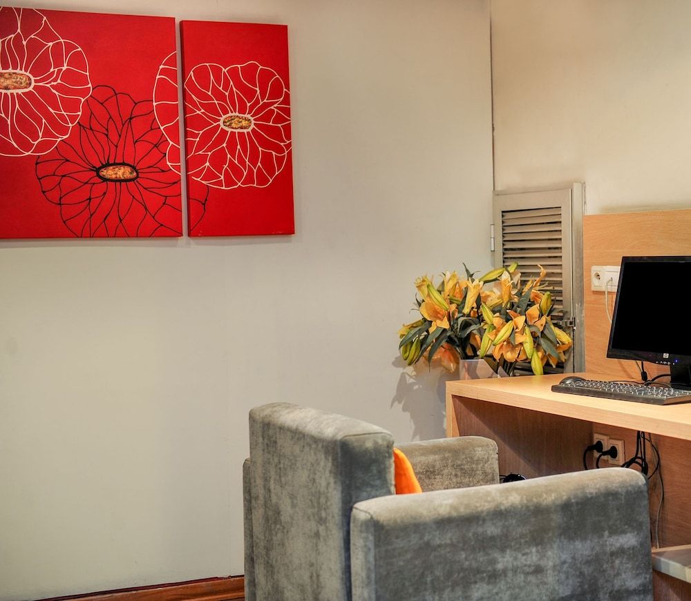 In-Room Business Center