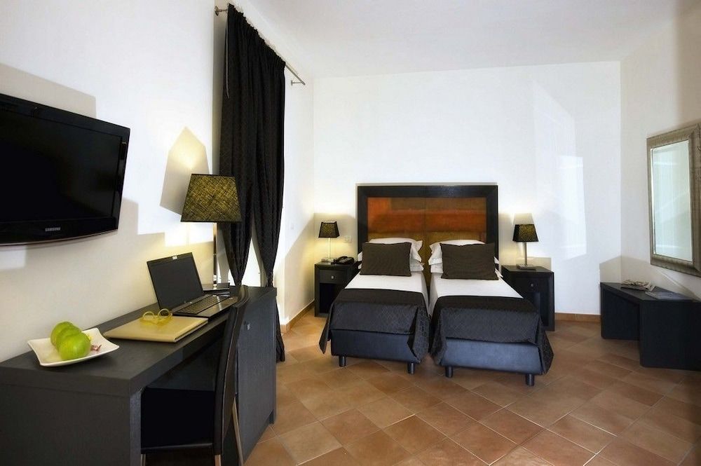 Relais Villa Buonanno Standard Triple Room 4