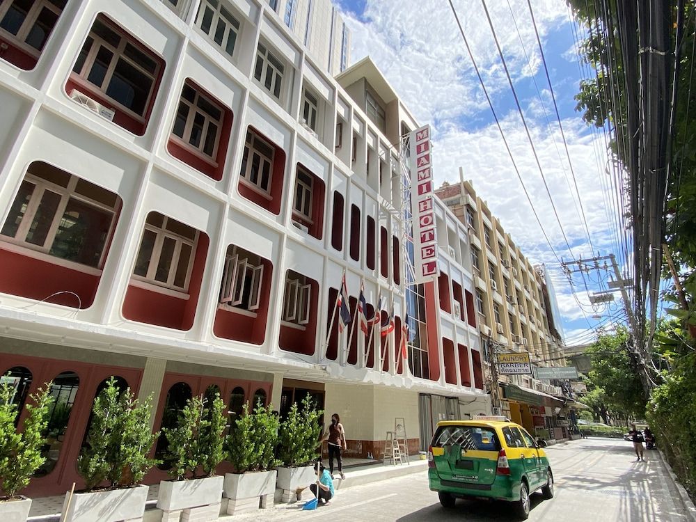 undefined Miami Hotel 5