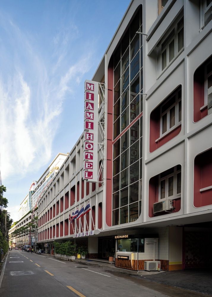 undefined Miami Hotel 7