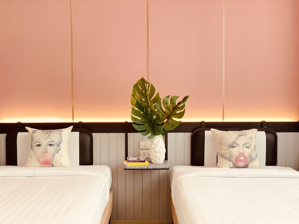 Miami Hotel Deluxe Twin Room