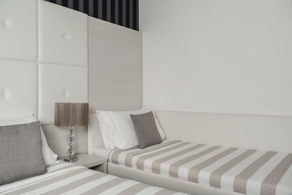 Hotel Mini Palace Country House Triple Room