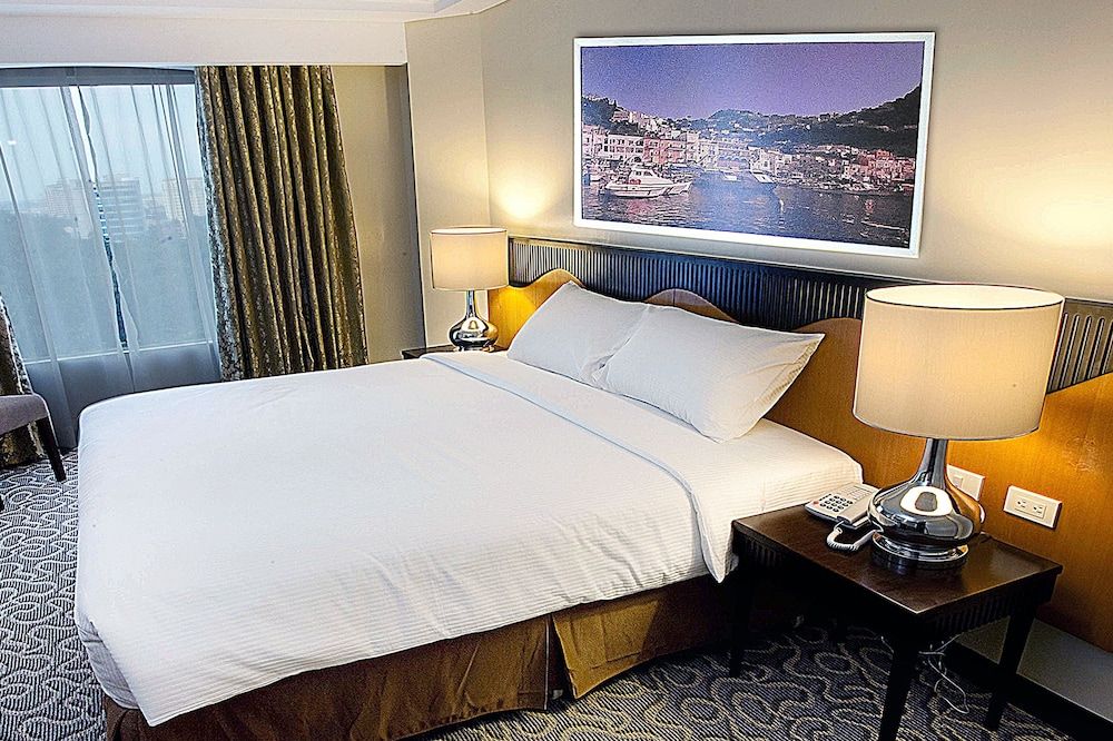 Hotel Elizabeth Cebu Deluxe Single Room