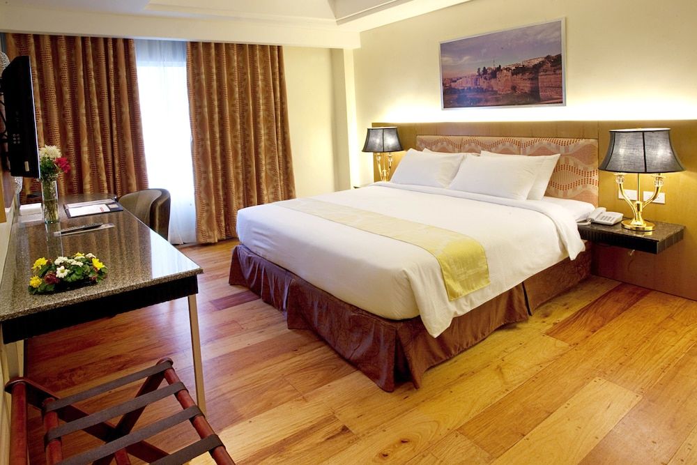 undefined Hotel Elizabeth Cebu 8