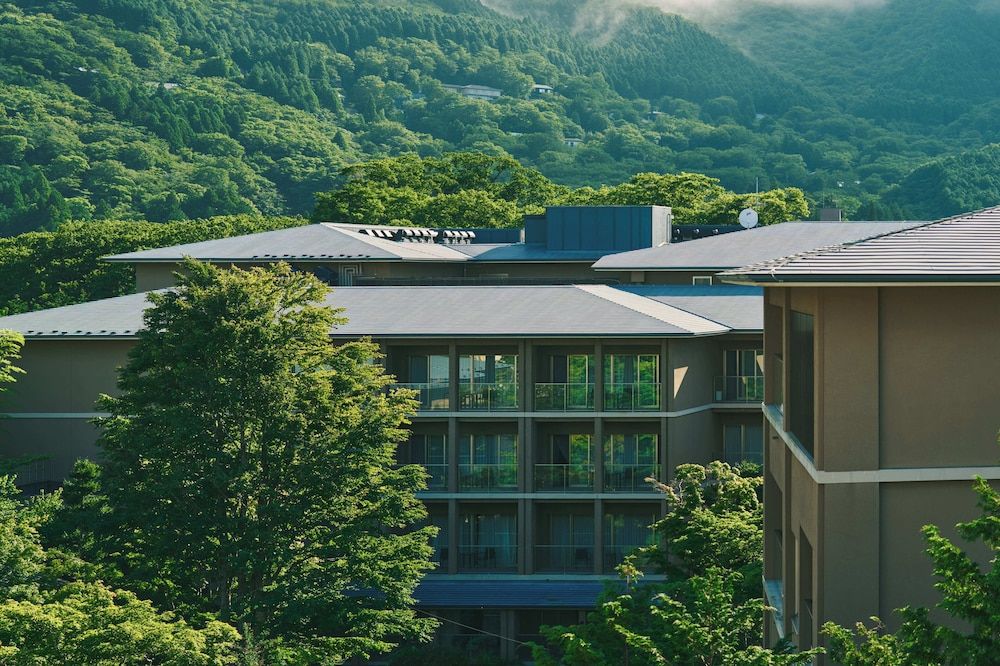 undefined Hakone Hisui 7