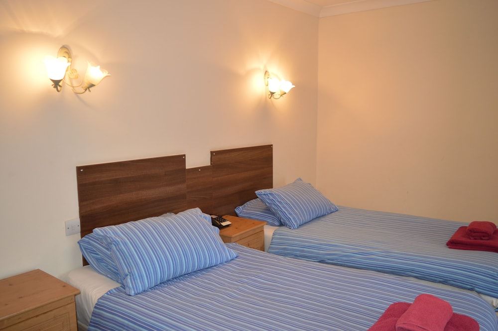 Standard Twin Room, Ensuite