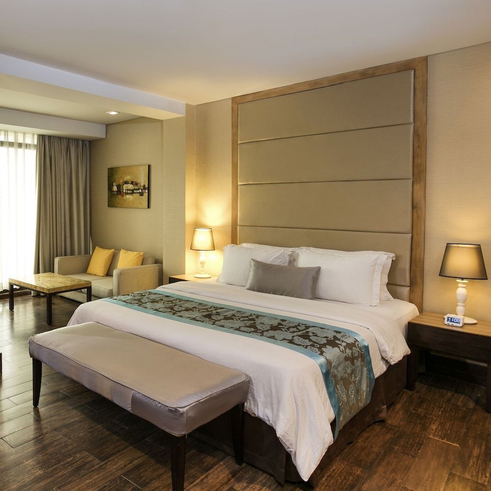 Goldberry Suites & Hotel Mactan Suite 4