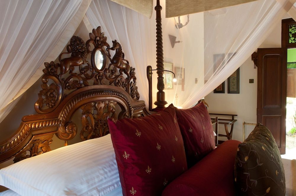 Reef Villa & Spa Lily Pond Suite