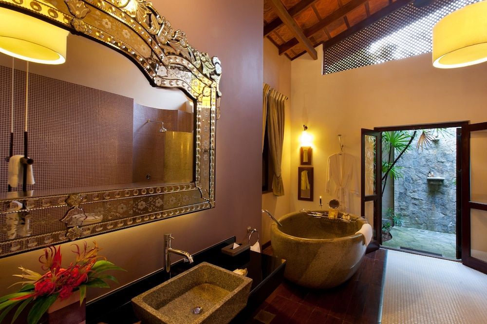 Reef Villa & Spa Suite With Garden View