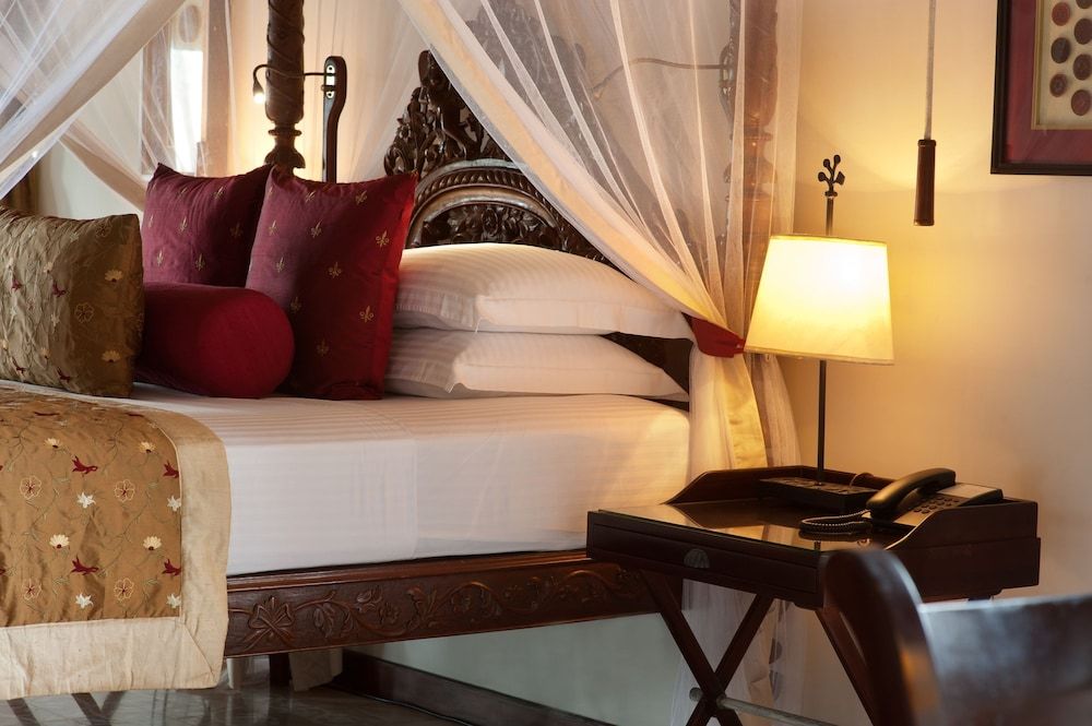 Reef Villa & Spa Plantation House 2 5