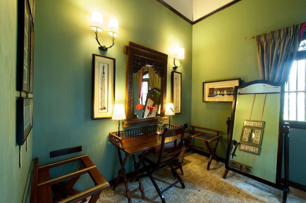 Reef Villa & Spa Plantation House 2 12