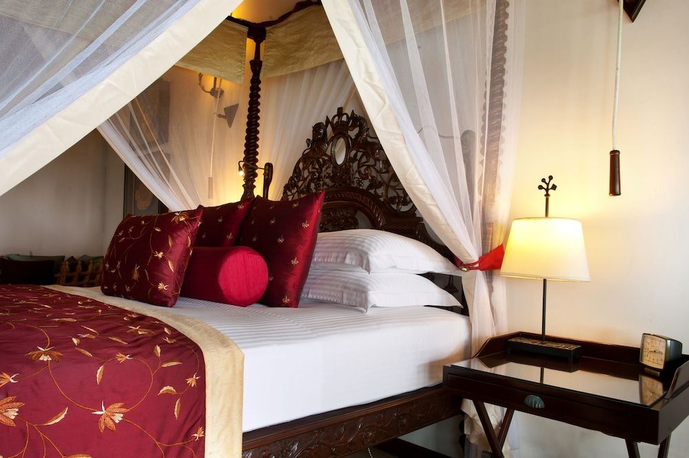 Reef Villa & Spa Plantation House 2 3