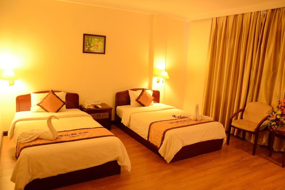 undefined Saigontourane Hotel 5