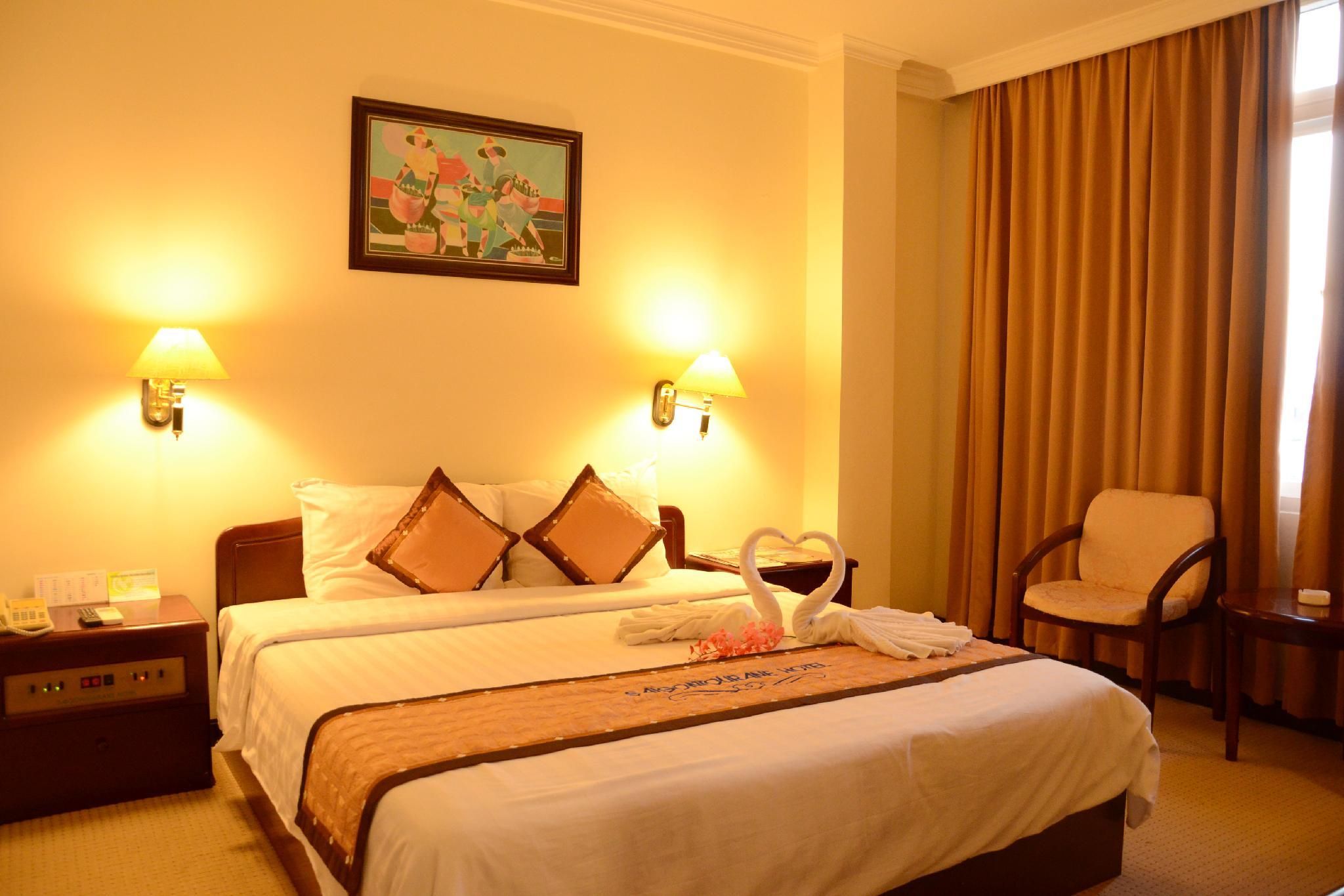 undefined Saigontourane Hotel 8