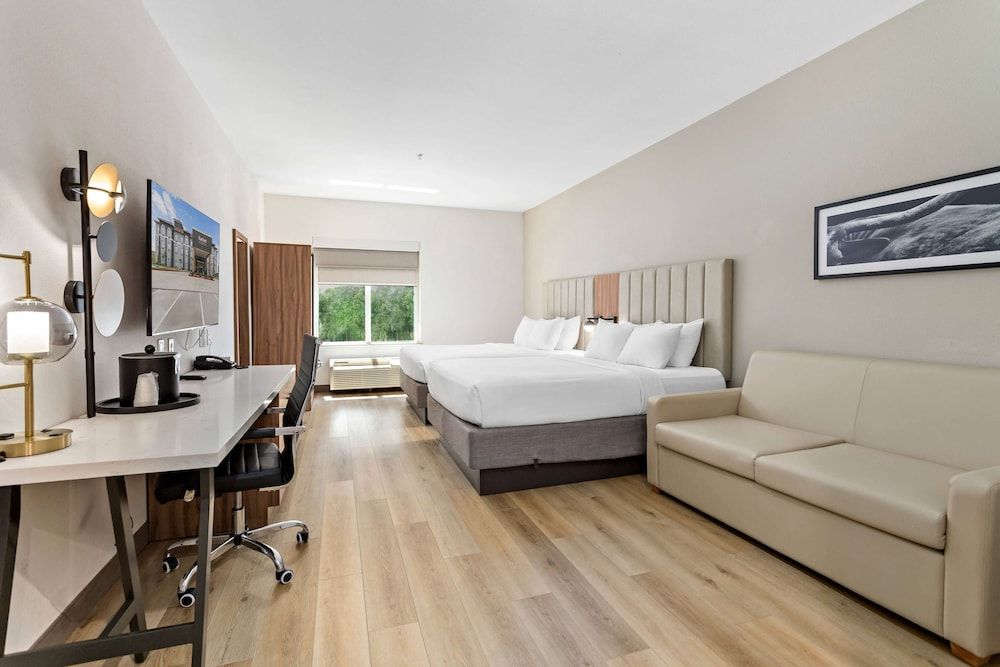 Hawthorn Extended Stay by Wyndham Port Arthur