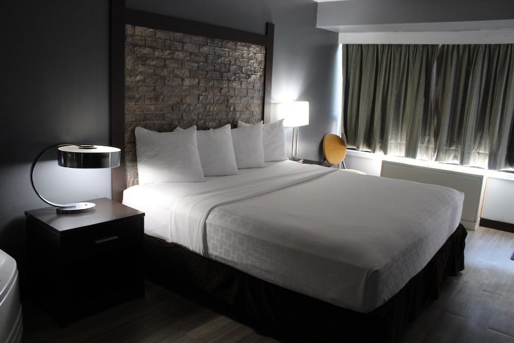 Deluxe Suite, 1 King Bed, Non Smoking