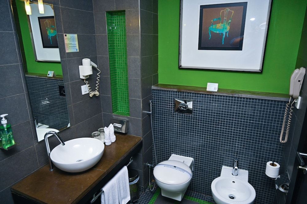 Hues Boutique Hotel Classic Double Room 7