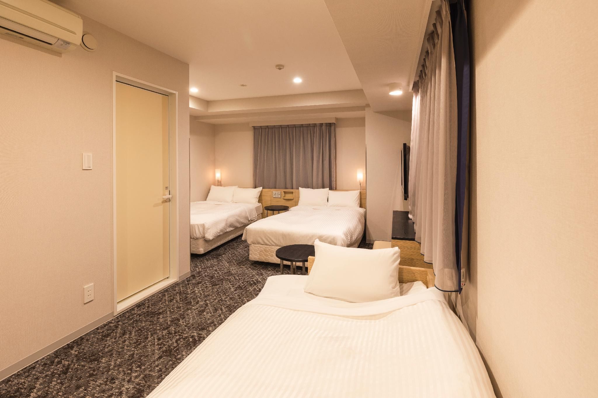 Premium,Triple room -Smoking